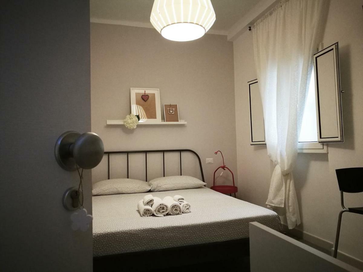 Simply House In 2 Apartment Bari